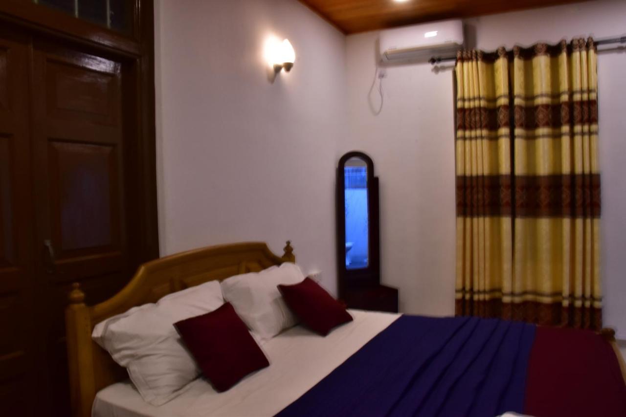 เพนินซูลา โฮเต็ล จาฟนา Hotel ภายนอก รูปภาพ